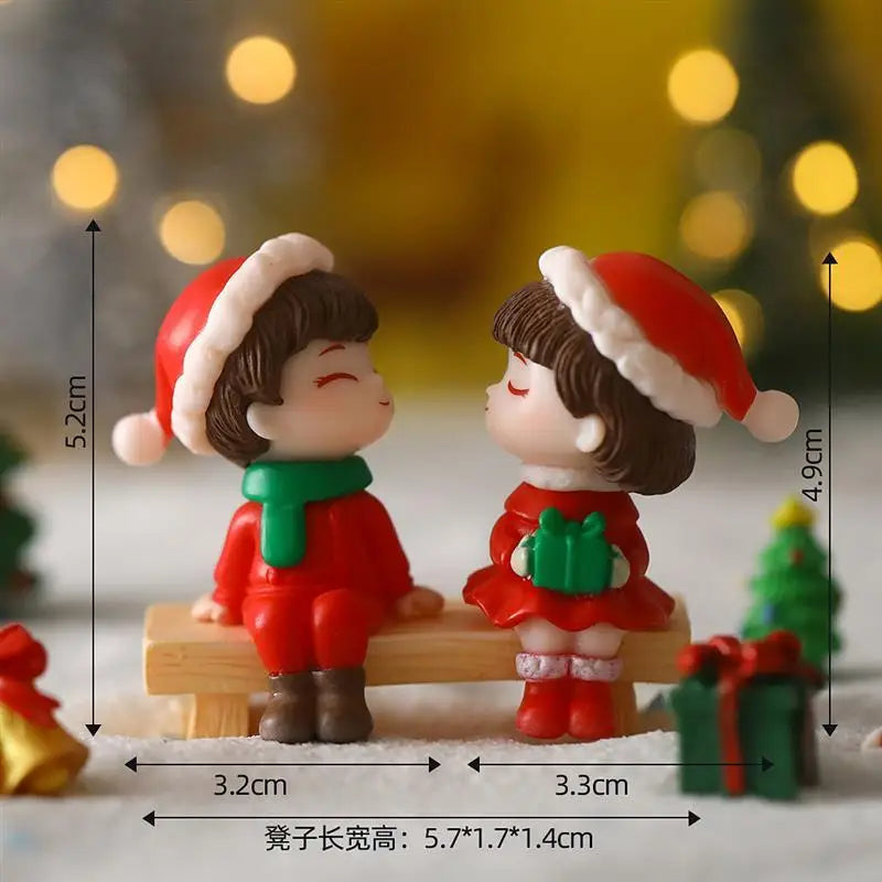 Mini Christmas Couple Figurine Set
